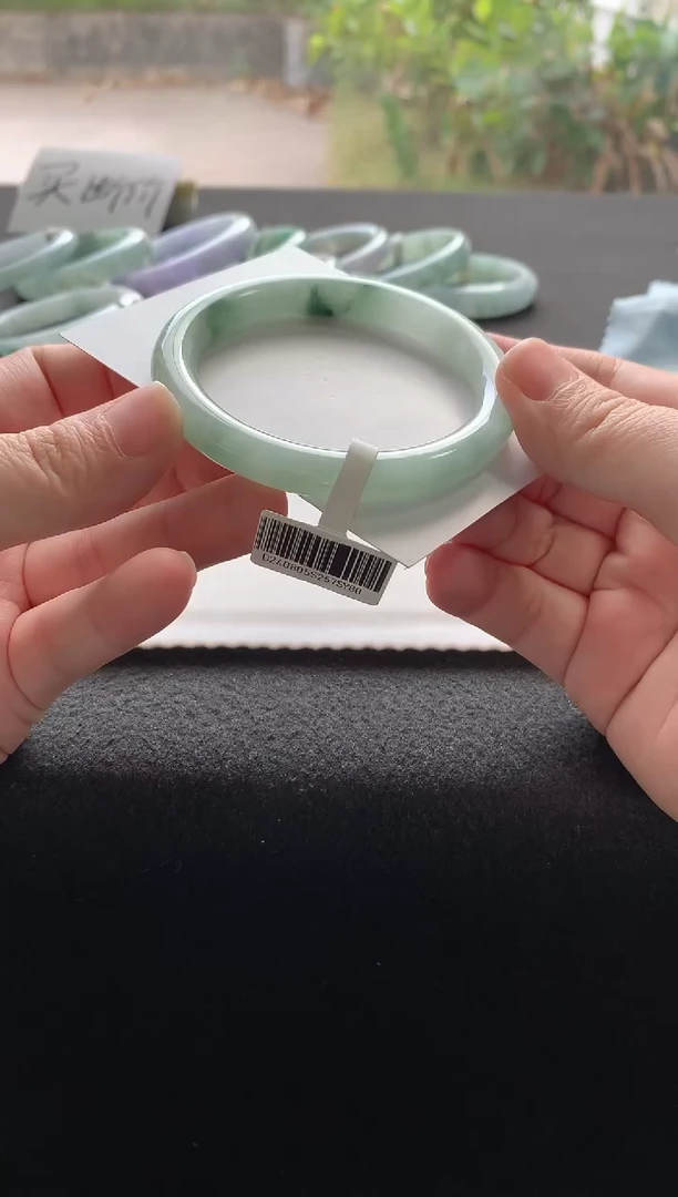 未镶嵌手镯翡翠56圆条Y80买断