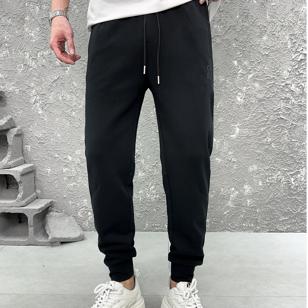 新款男士时尚简约运动卫裤潮流四季修身针织百搭小脚休闲裤on