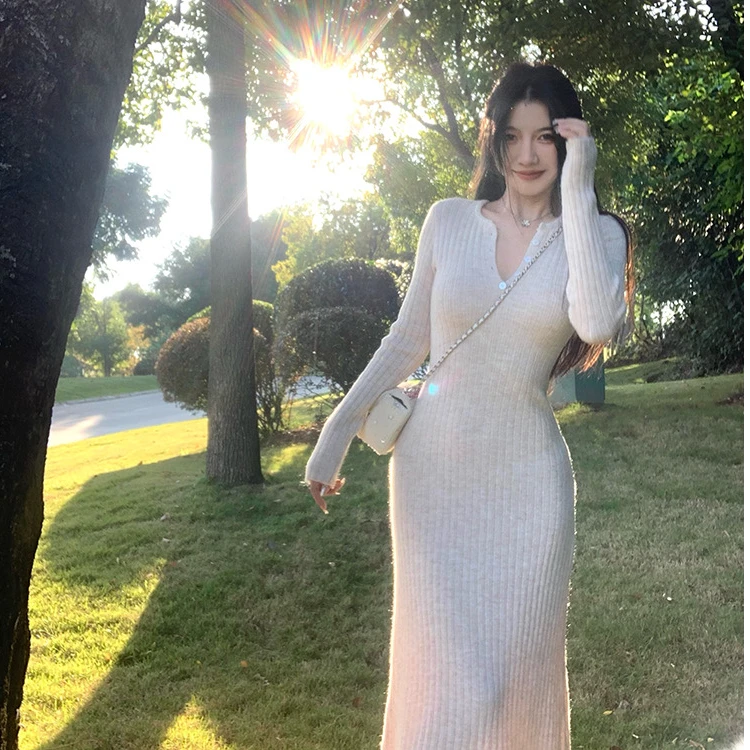 渔小平【漫画腰臀比】显瘦气质针织长袖中长款加厚秋冬弹力连衣裙