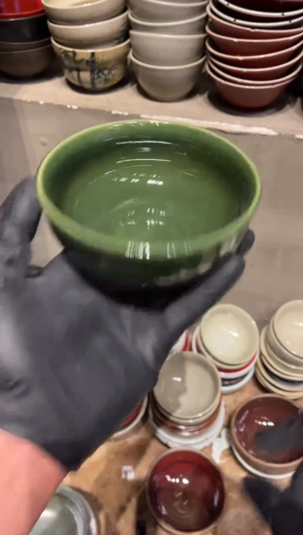 【闪购商品】瓷片796  微瑕翠绿反口碗1个