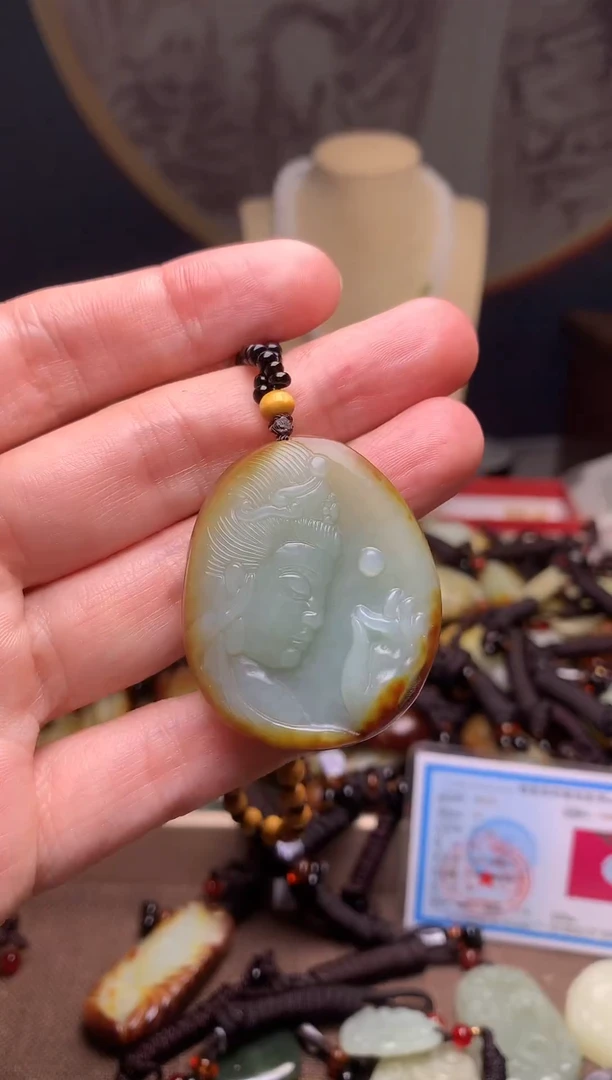 颈饰未镶嵌和田玉新疆料青海料清水和田玉吊坠