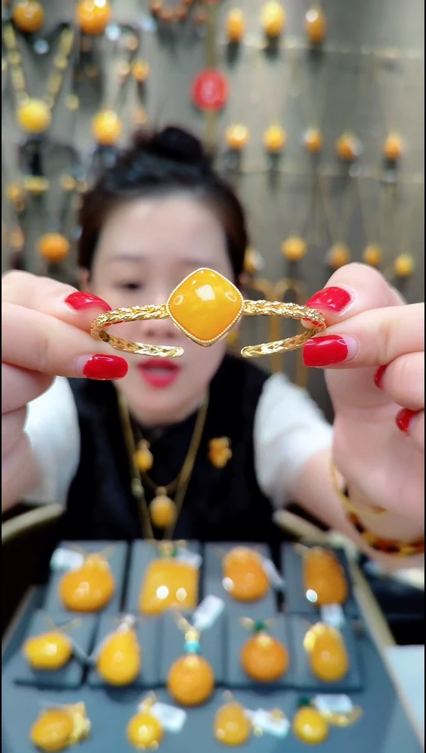 【闪购商品】蜜蜡手镯银S925镀金镶嵌H808蜜蜡手镯