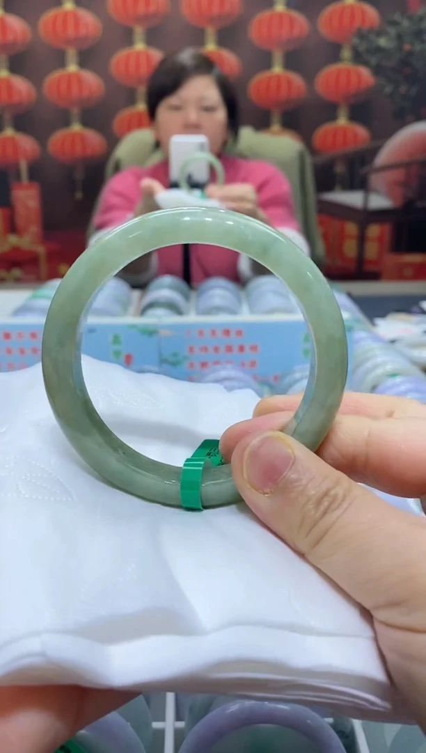 【闪购商品】翡翠手镯未镶嵌00009316
