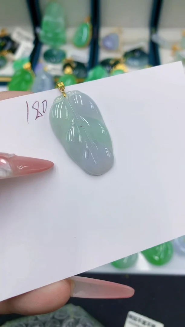 颈饰18K金镶嵌翡翠111111111111111