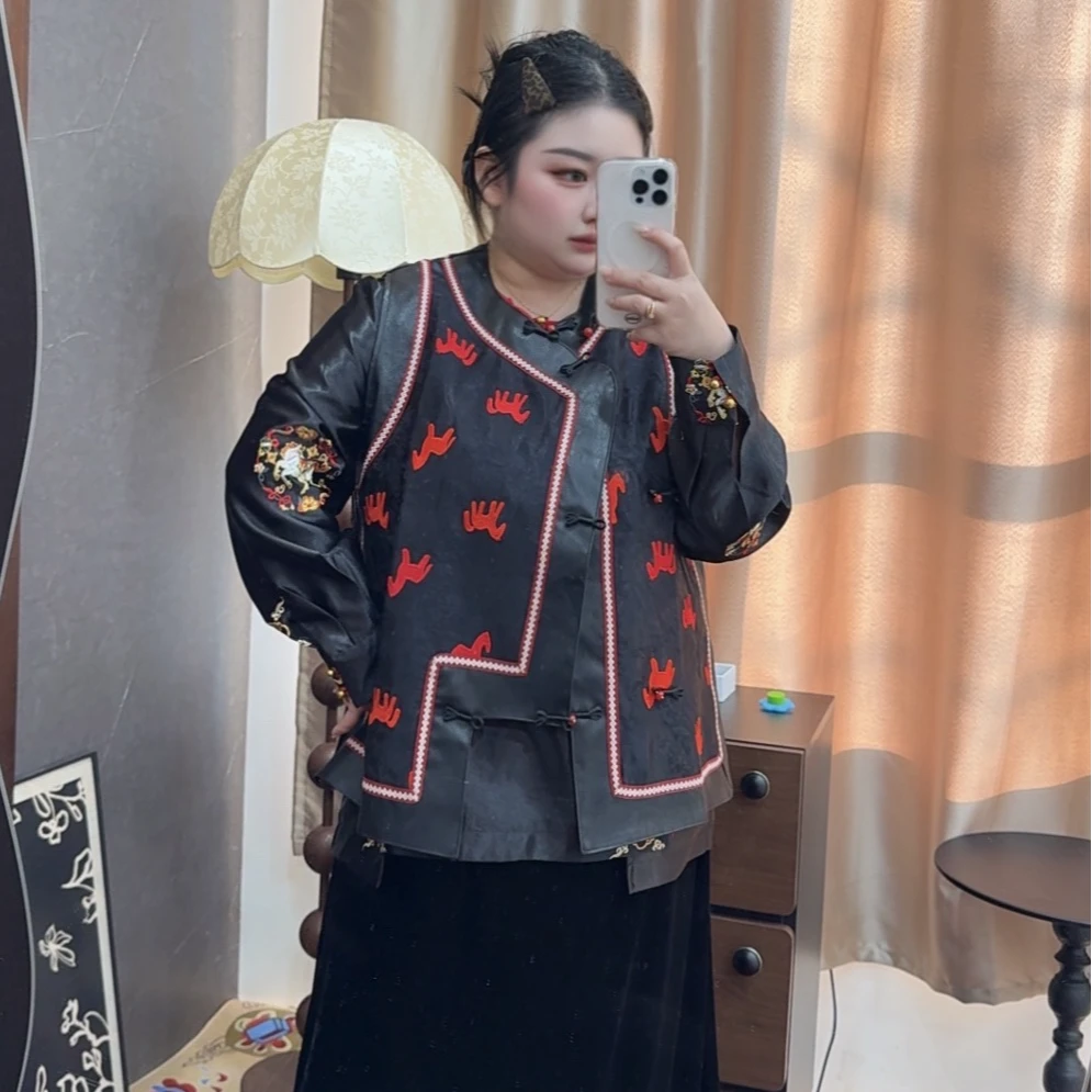 【马到成功】新中式复古偏襟缎面刺绣拼接皮u盘扣百搭马甲