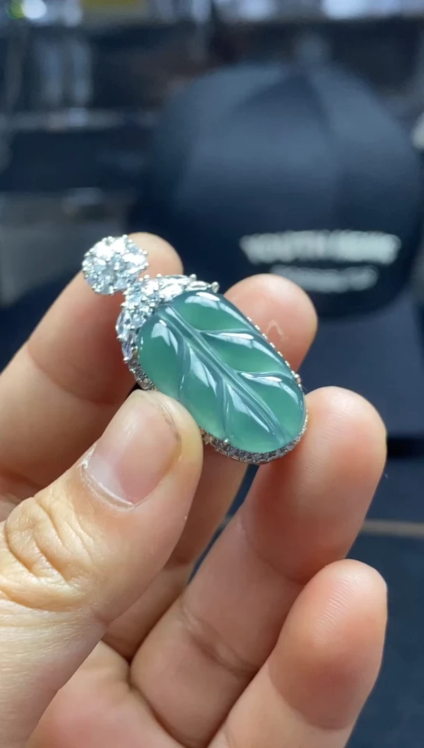 【闪购商品】翡翠颈饰未镶嵌天然翡翠A货9