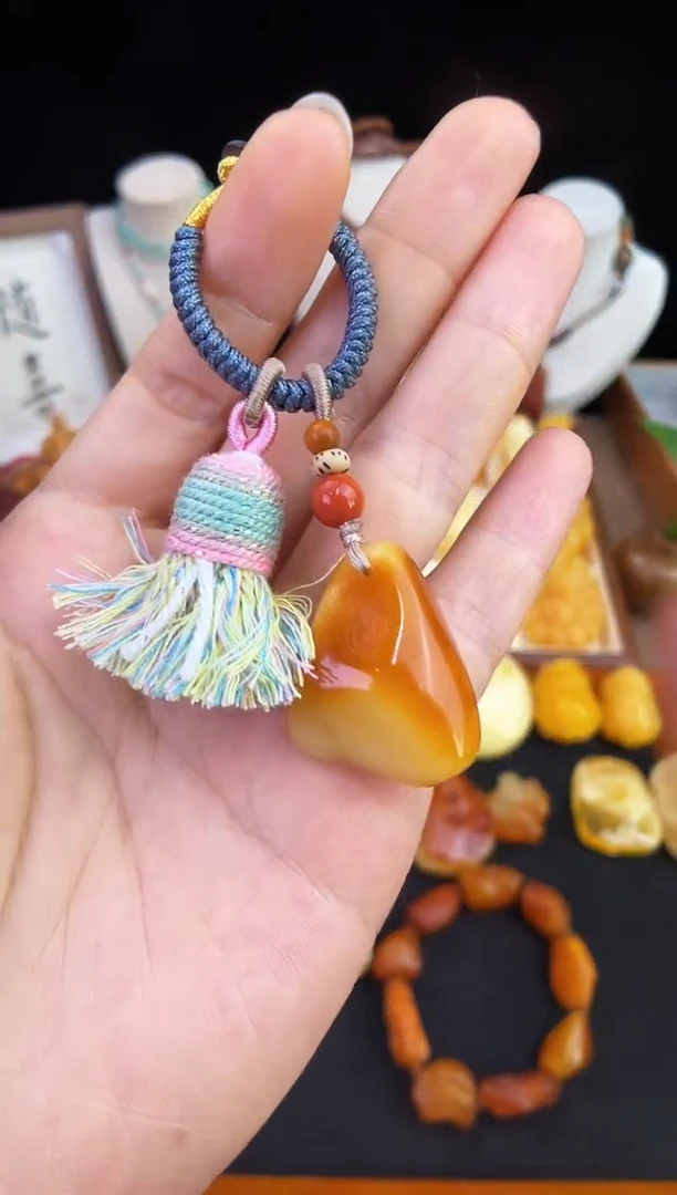 琥珀未镶嵌珠宝奇石柒月