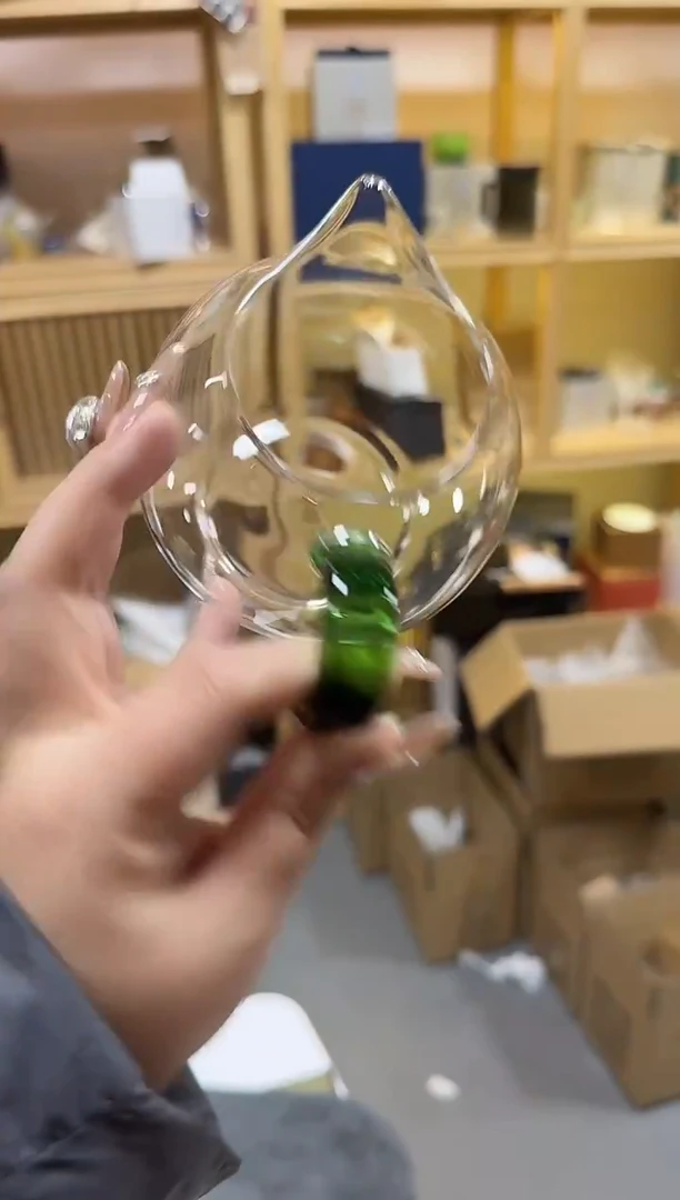 203湖绿淡然公道杯