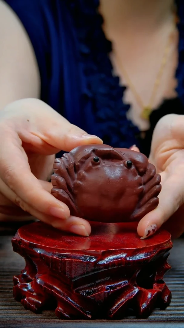 宜兴紫砂手工螃蟹