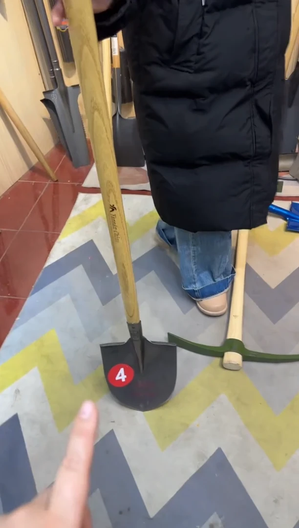 军印中号尖锹加燕南T柄