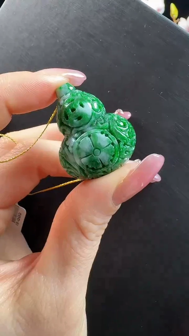 颈饰未镶嵌翡翠葫芦