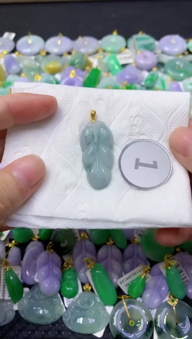 颈饰未镶嵌翡翠天然缅甸翡翠A货