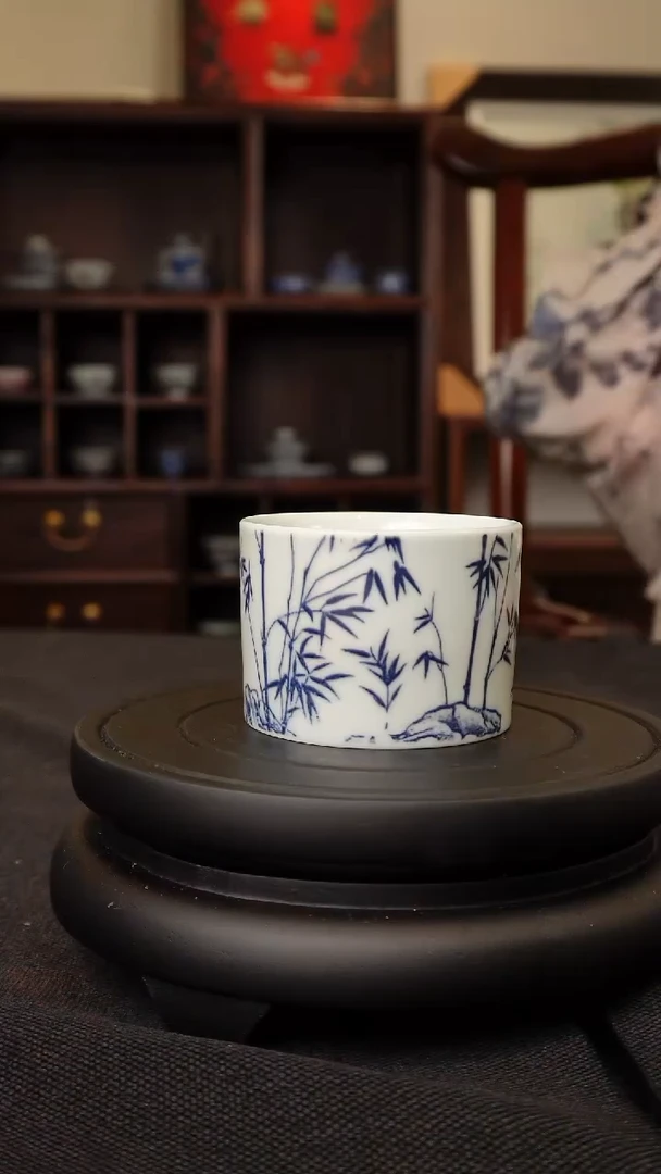 青花节节高升直口杯闪闪闪