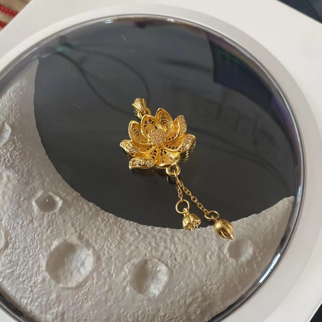 【金缘】镶钻花丝好事连连两世欢吊坠FG342