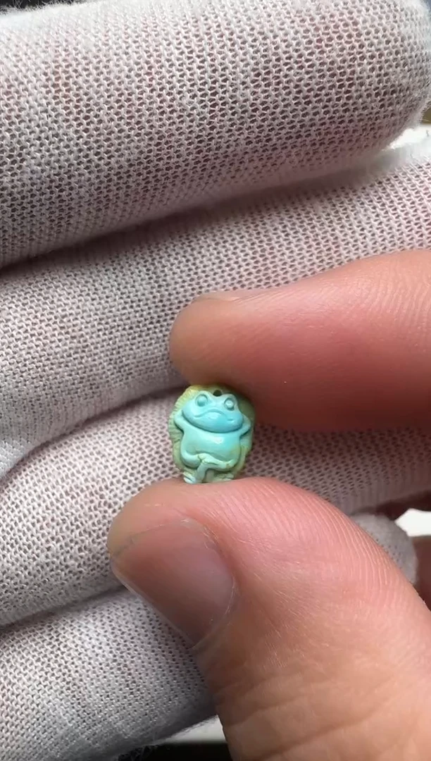 未镶嵌绿松石青蛙王子悠*左右8.3高9.7厚3.5