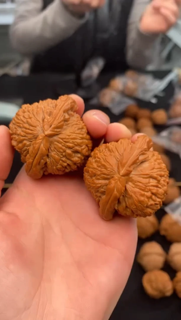 【闪购商品】文玩核桃把件白狮子45-u744