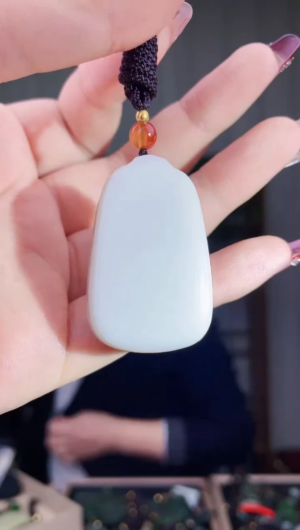 【闪购商品】和田玉挂件未镶嵌拍一发一，多样性发货！