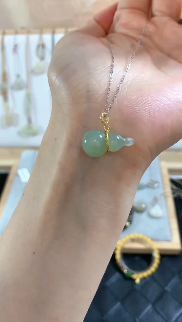 和田玉未镶嵌颈饰吊坠4