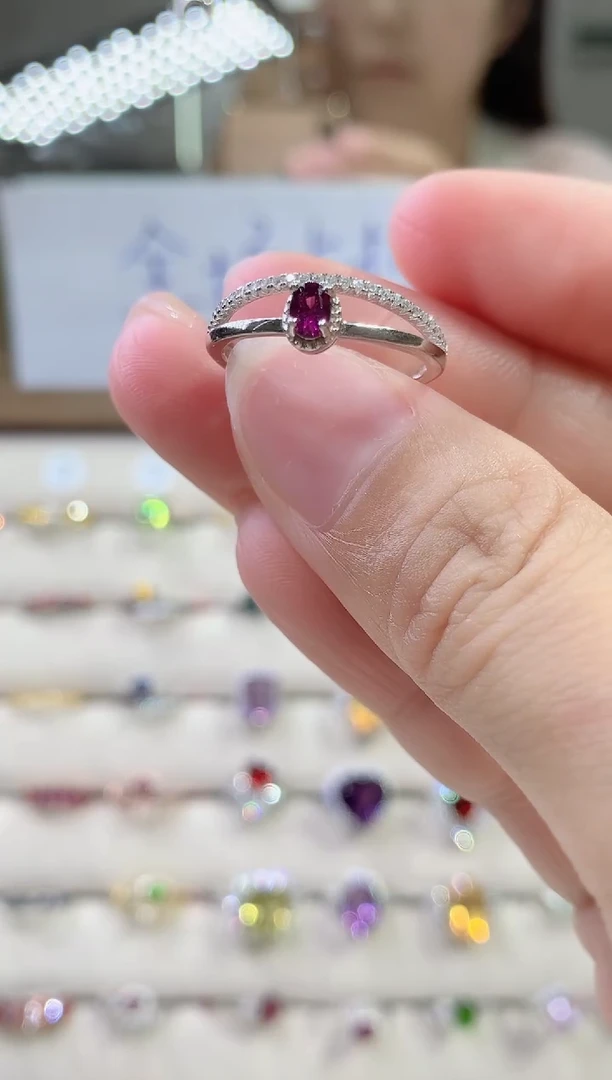 【闪购商品】石榴石戒指银S925镶嵌83-8