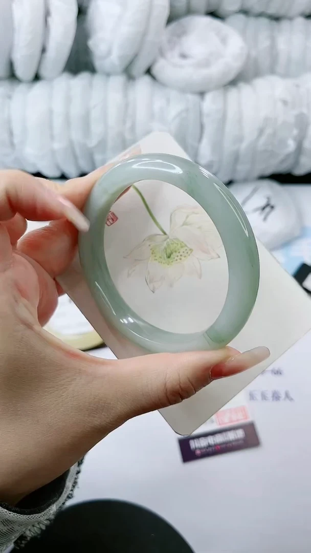 【闪购商品】石英质玉手镯未镶嵌多样性发货A307