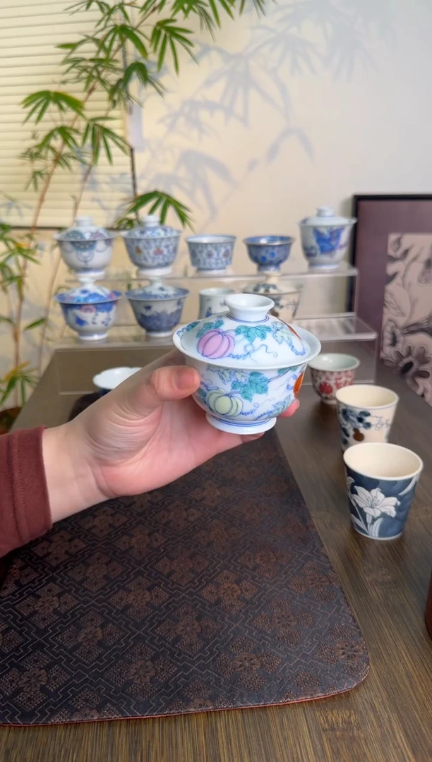 【闪购商品】景德镇斗彩手绘盖碗