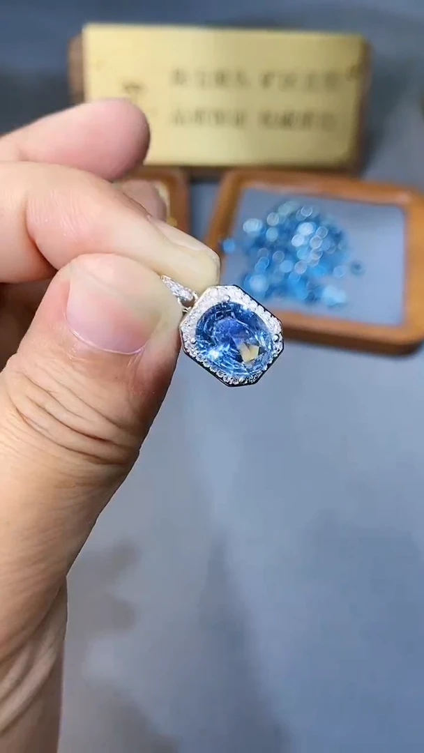 【闪购商品】海蓝宝石颈饰银S925镶嵌321