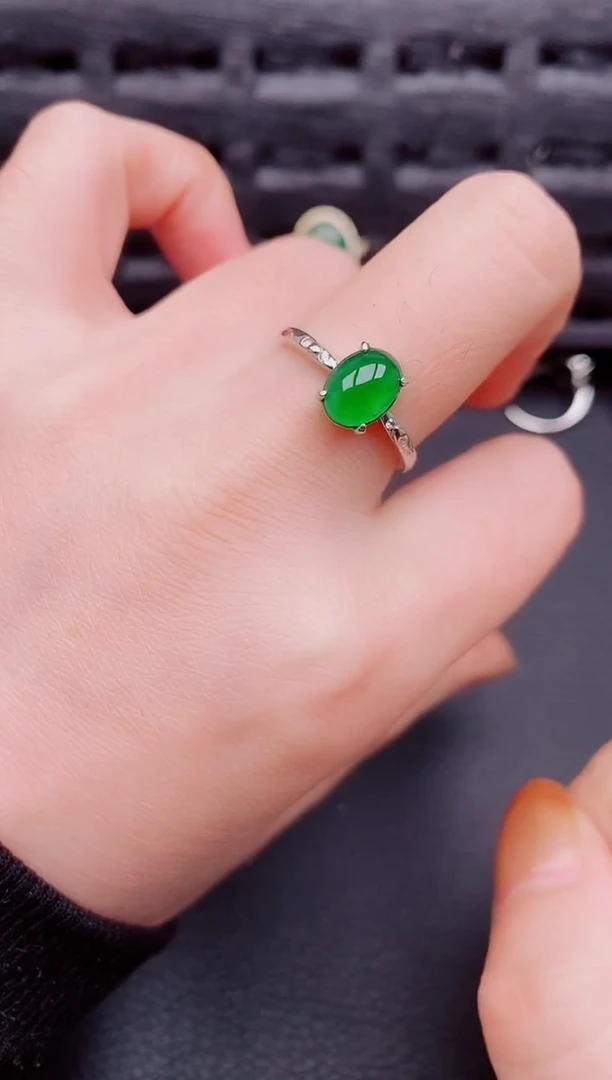 【闪购商品】翡翠戒指银S925镶嵌天然a货翡翠793