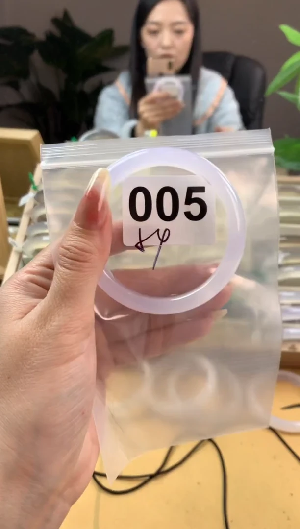 【闪购商品】玛瑙/玉髓手镯未镶嵌005