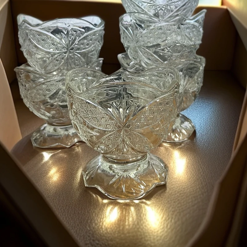 家用小号糖果盘水晶玻璃干果盘三脚果斗简约现代客厅欧式创意花