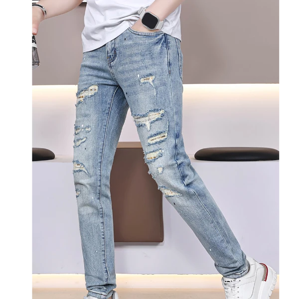 香港高端春夏新款男士破洞牛仔裤蓝色时尚百搭修身弹力小脚裤男