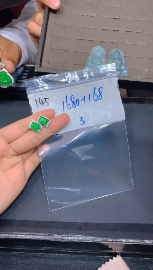 【闪购商品】定制翡翠未镶嵌145耳钉多样性拍一发一毛货定制抛光