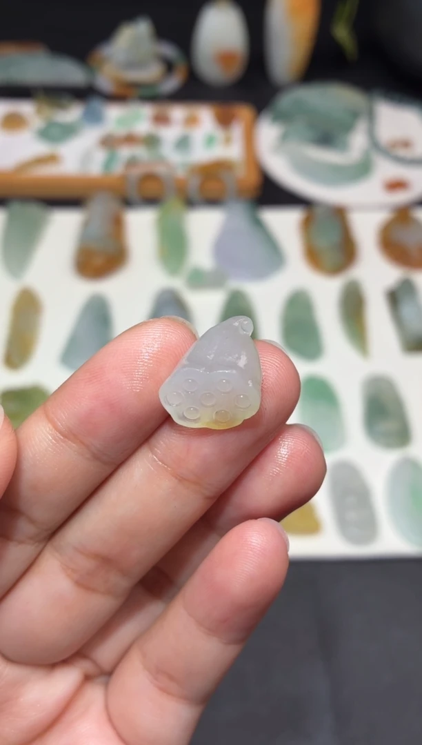 未镶嵌定制翡翠小莲蓬