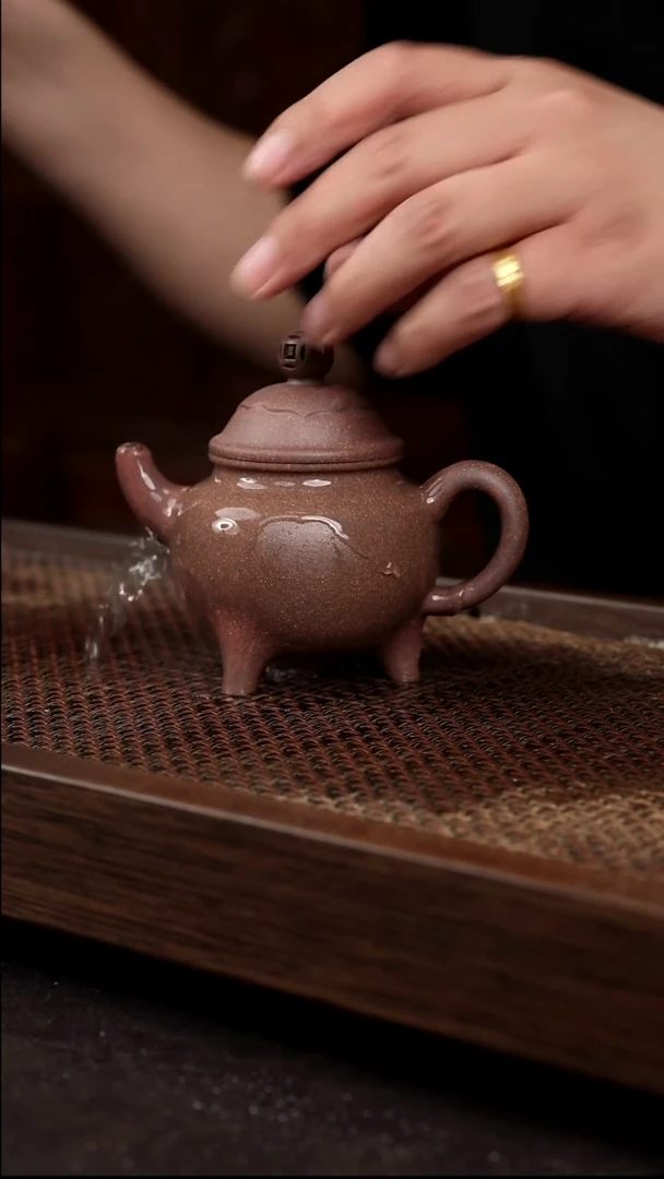 茶壶紫砂岩中泥三足如意