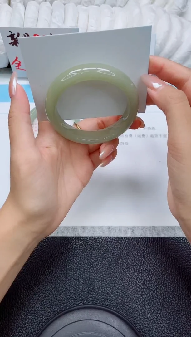 未镶嵌手镯石英质玉164-56