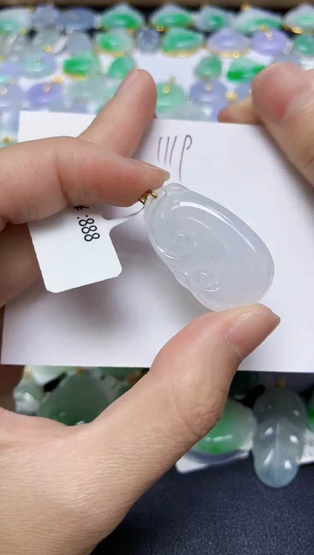 翡翠18K金镶嵌颈饰 天然缅甸翡翠A货