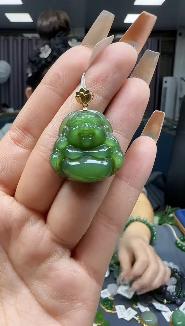 【闪购商品】和田玉挂件18K金镶嵌1