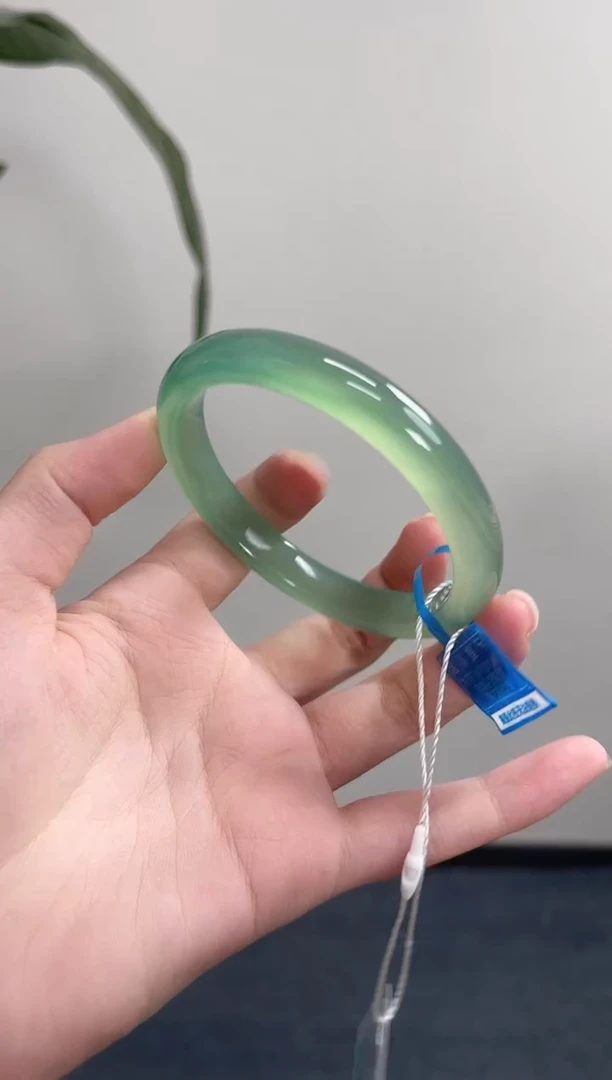 手镯玛瑙/玉髓未镶嵌60正圈