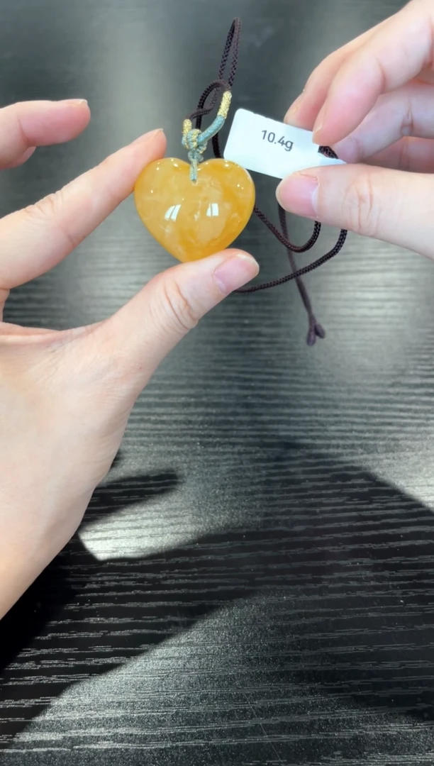 未镶嵌吊坠(赠链)蜜蜡J416-8  10.4g左右