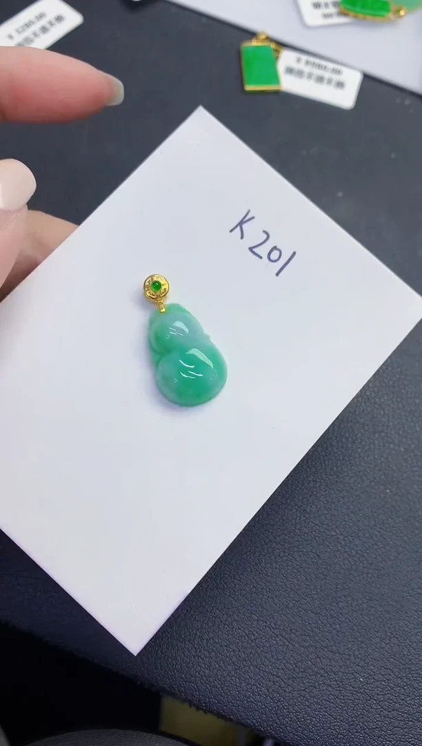 颈饰未镶嵌翡翠缅甸天然翡翠A货