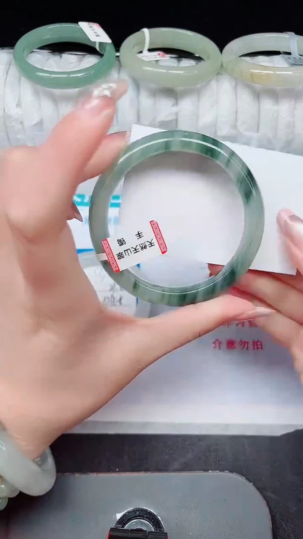 未镶嵌手镯石英质玉178-58/59