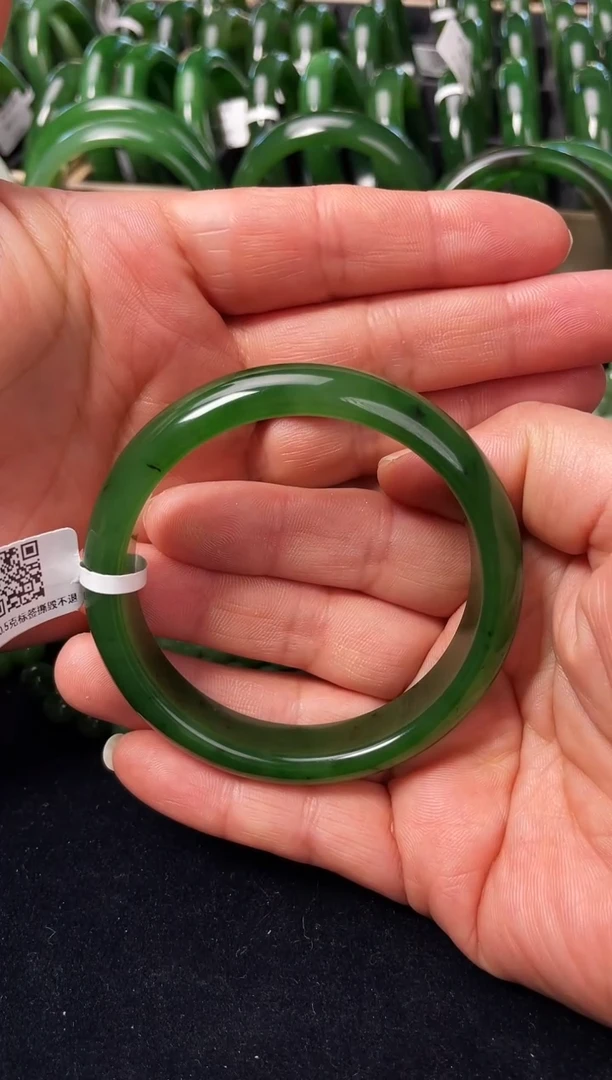 未镶嵌手镯和田玉（碧玉）碧玉手镯