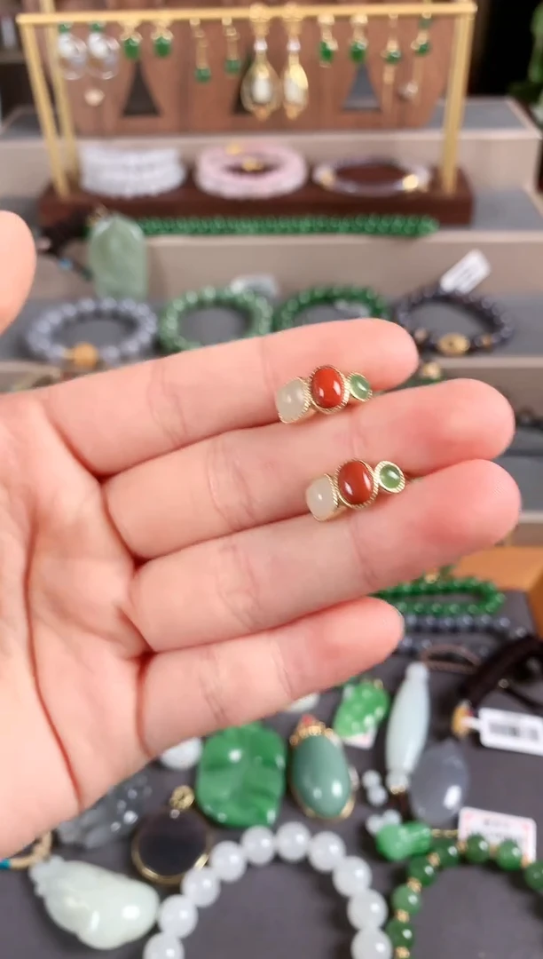 银S925镶嵌和田玉耳饰1