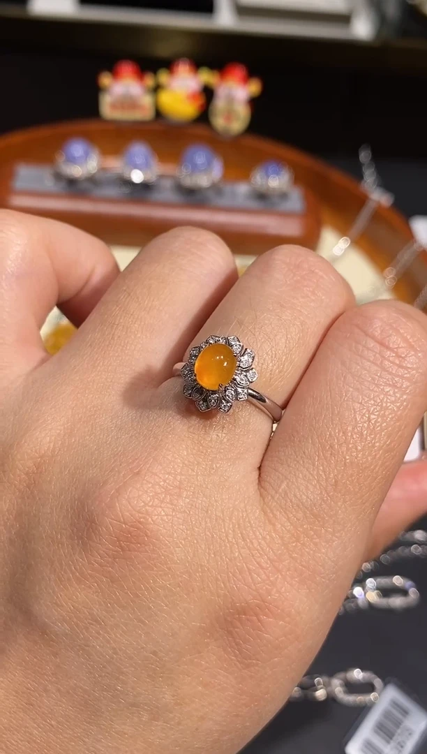 【闪购商品】翡翠戒指18K金镶嵌戒指