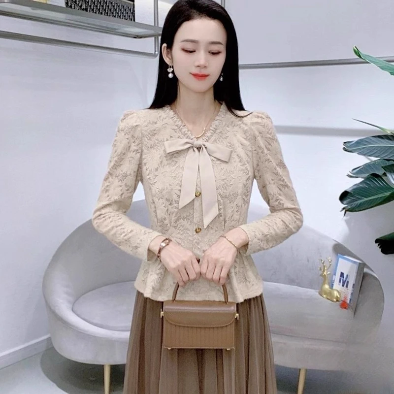 拉夏贝尔设计感蝴蝶结蕾丝衫女2025春秋季新款小个子收腰显瘦上衣