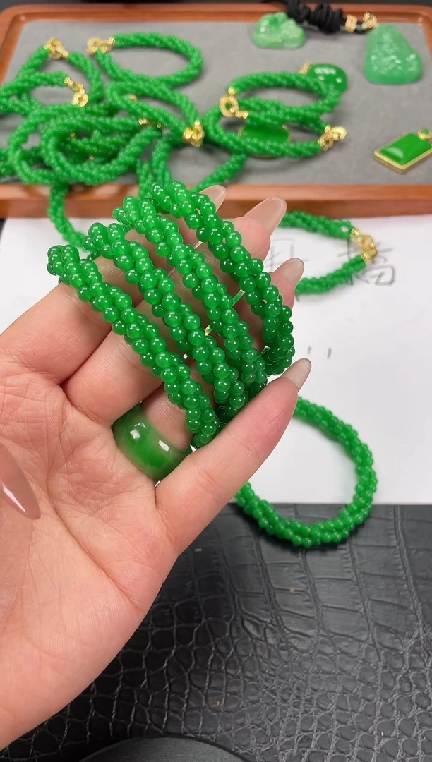 未镶嵌翡翠耳饰小米麻花手串