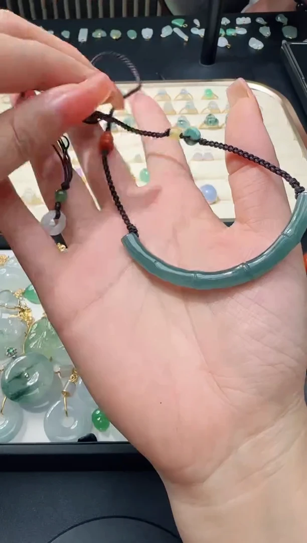 【闪购商品】翡翠颈饰未镶嵌TZG0115117