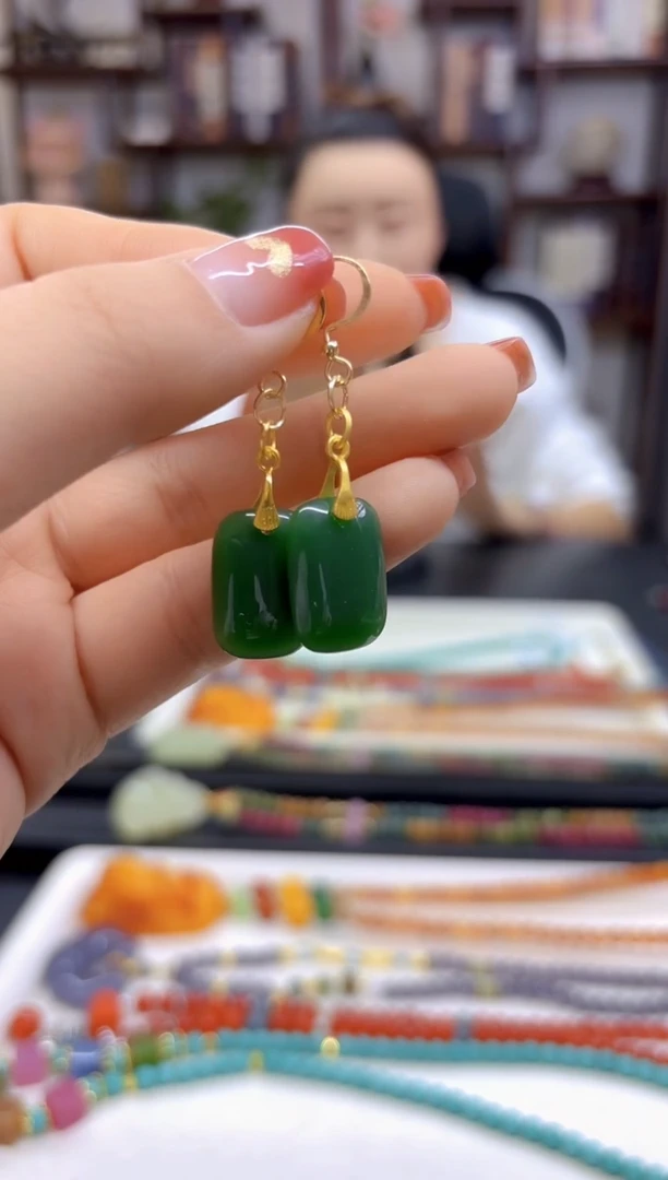 【闪购商品】和田玉（碧玉）耳饰14K金镶嵌E171