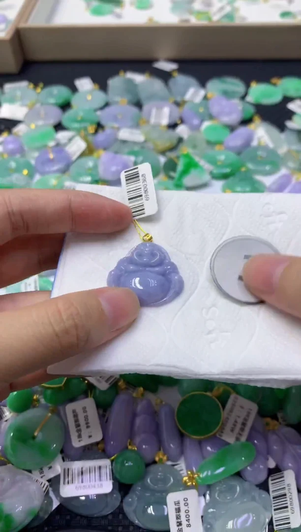 颈饰18K金镶嵌翡翠天然缅甸翡翠A货