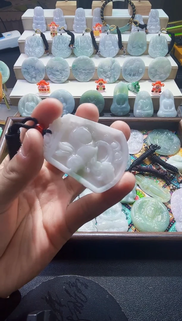 颈饰未镶嵌翡翠11/23   11