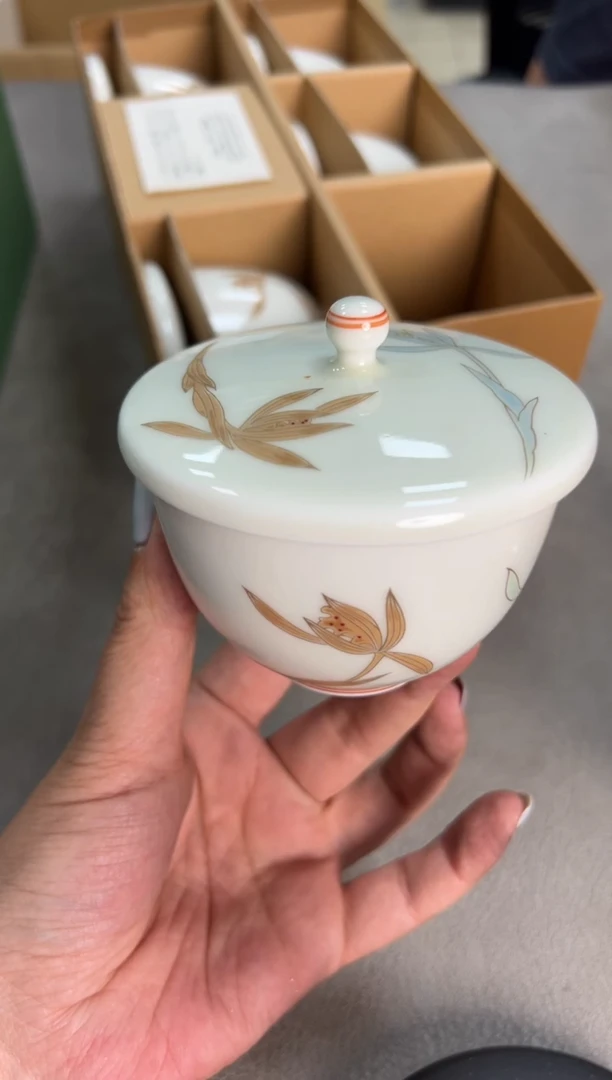 深川 原盒 皮小桃瓷器 都是大漂亮